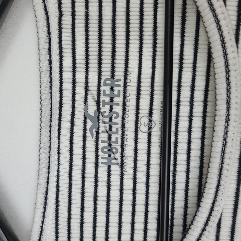 Hollister Nwot Must-Have Collection Striped Butterfly Lettuce Hem Top Size Small - Picture 4 of 6